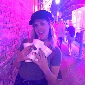 Meet your Posher, Leeza